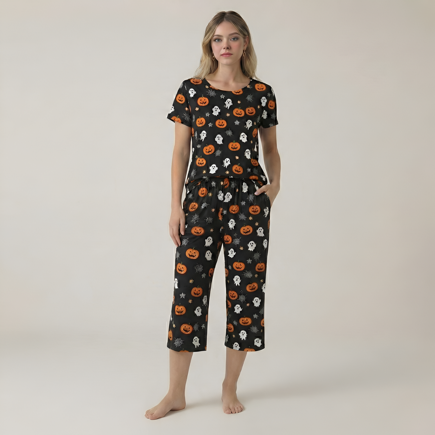 Short Sleeve Printed Capri Pajama Set For Women