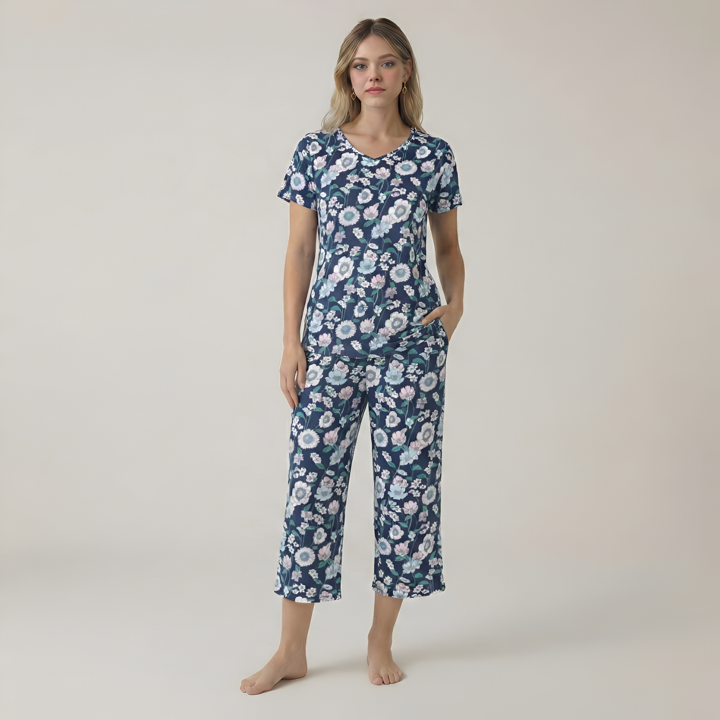 Short Sleeve Printed Capri Pajama Set For Women