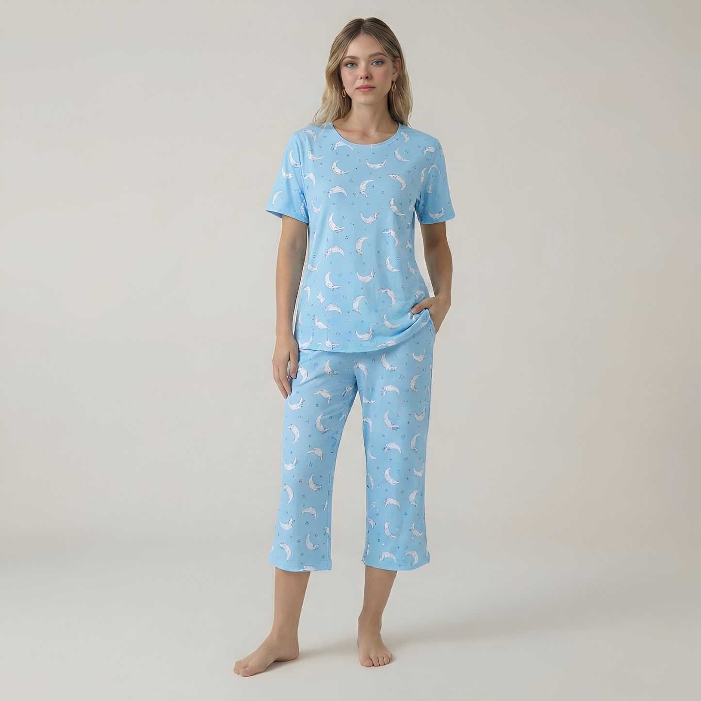 Short Sleeve Printed Capri Pajama Set For Women