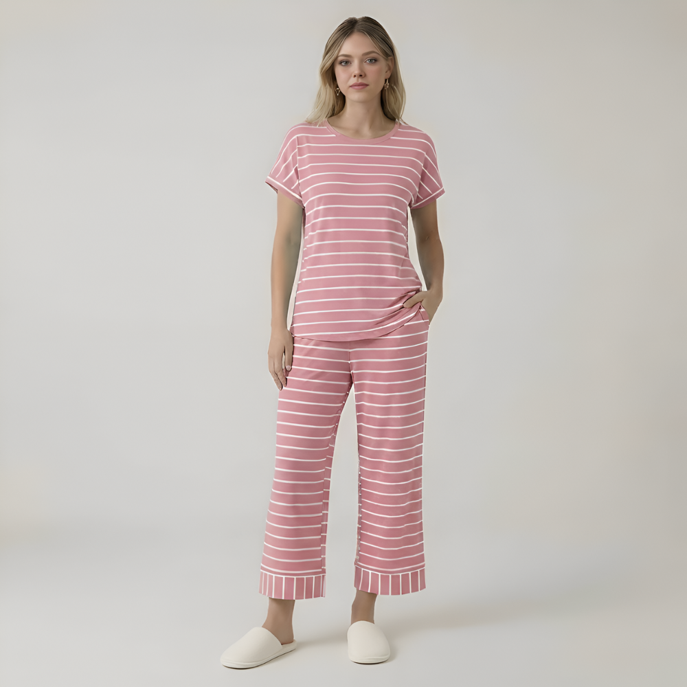Printed Short Sleeve Capri Sleepwear Set For Women