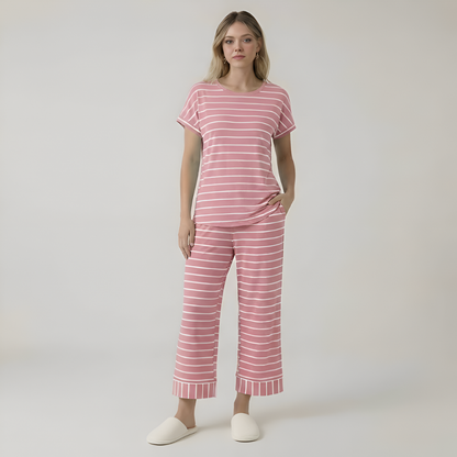 Printed Short Sleeve Capri Sleepwear Set For Women