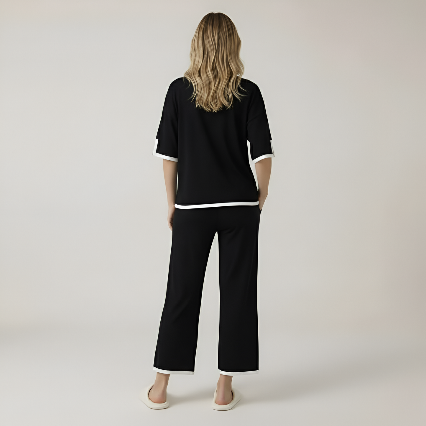 Knitted Two Piece Lounge Wear Set For Women