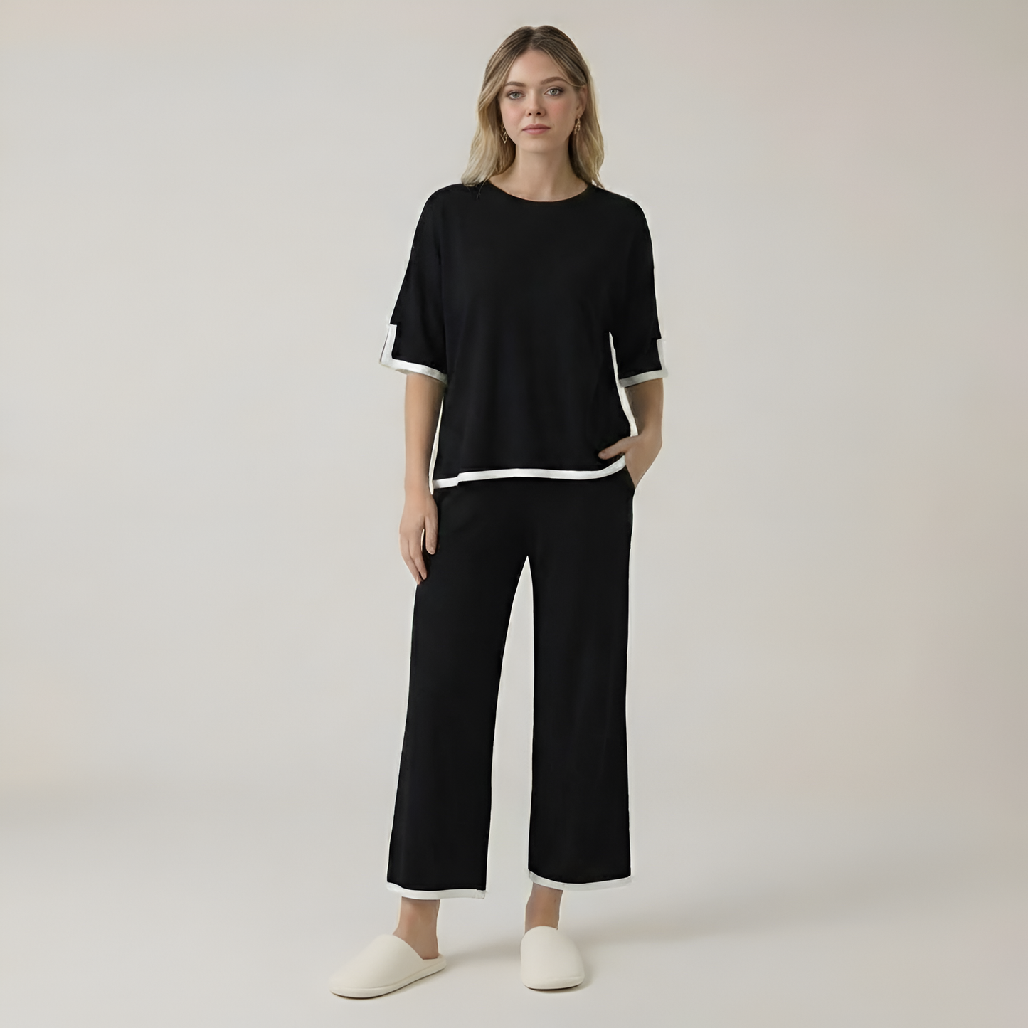 Knitted Two Piece Lounge Wear Set For Women