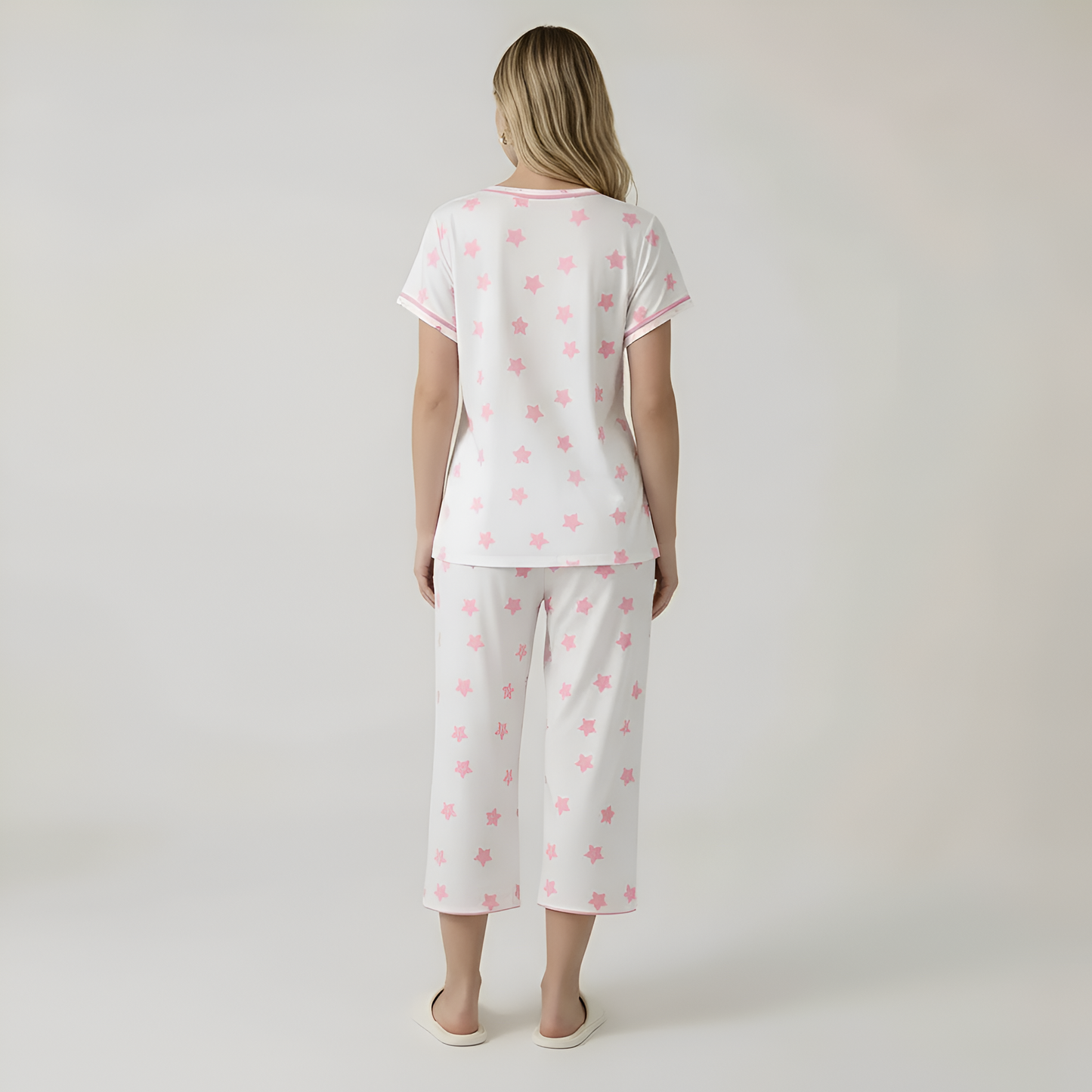 Short Sleeve Star Printed Capri Pajama Set For Women