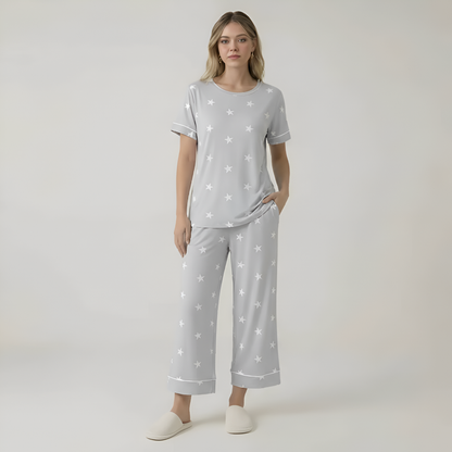 Short Sleeve Star Printed Capri Pajama Set For Women