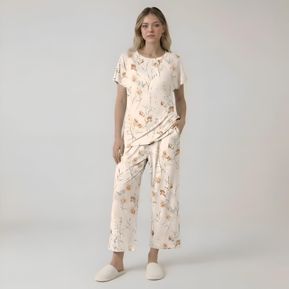 Capri Style Pajama Set With Floral Design