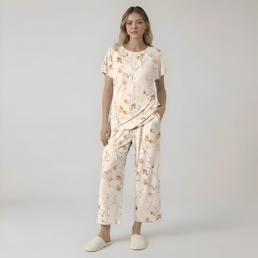Capri Style Pajama Set With Floral Design