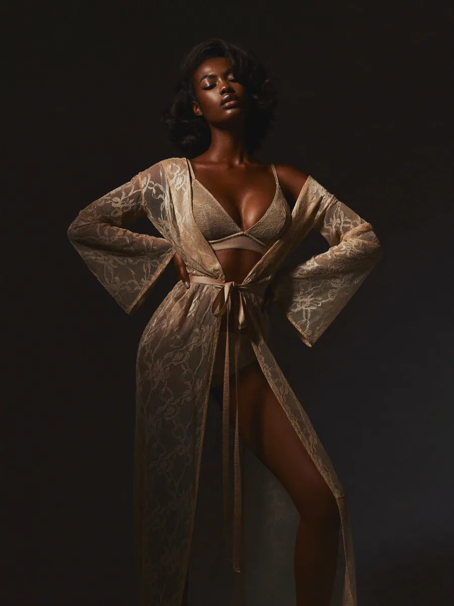 LL-Nude